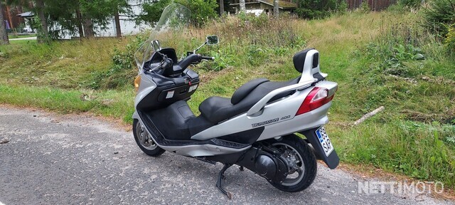 SUZUKI BURGMAN 400 2022 400 cm3, scooter, 1 800 km