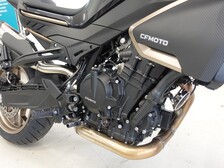 CFMOTO 800NK