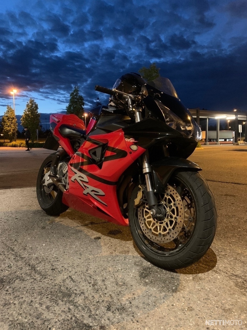 honda cbr 950