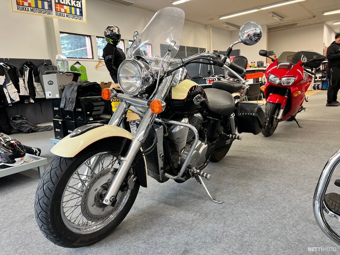 honda shadow 750c2