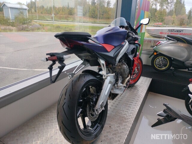 Aprilia RS