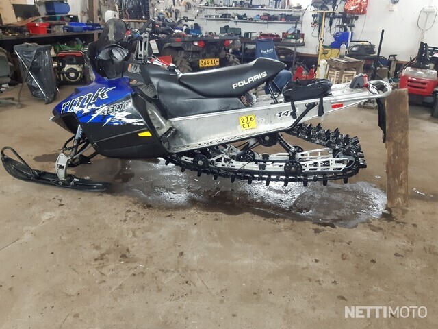 Polaris RMK 800 144 800 cm³ 2010 - Kaavi - Moottorikelkka - Nettimoto