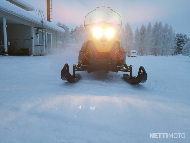 Ski-Doo Skandic Tundra LT V-800 800 cm³ 2009 - Pudasjärvi