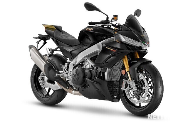 aprilia tuono v4 0 100