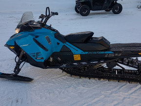 Ski-Doo Summit