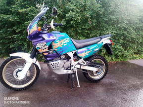 Honda XRV