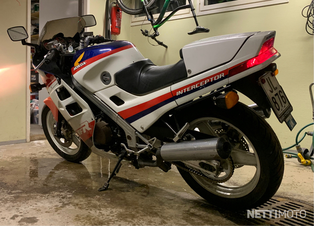 Honda VFR 700 700 cm³ 1986 - Espoo - Moottoripyörä - Nettimoto