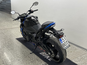 Suzuki GSX-S
