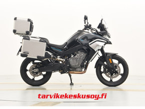 CFMOTO 800MT