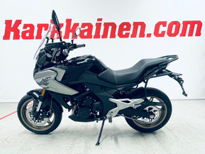 CFMOTO 700MT