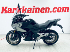 CFMOTO 700MT