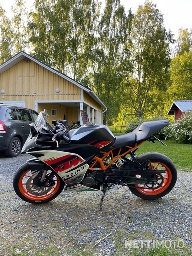 KTM 125