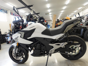 CFMOTO 700MT