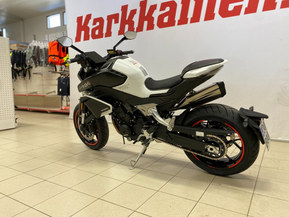 CFMOTO 800NK