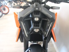 KTM 990