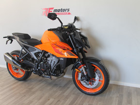 KTM 990