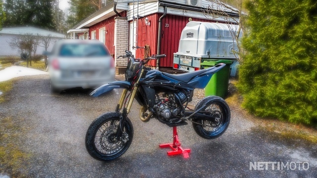 Husqvarna SM