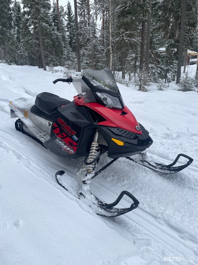 Ski-Doo Renegade 550f 550 cm³ 2011 - Haukipudas - Snow mobile - Nettimoto