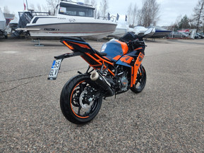 KTM RC