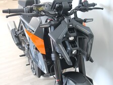 KTM 990