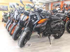 KTM 990