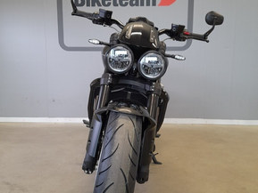 Triumph Rocket III
