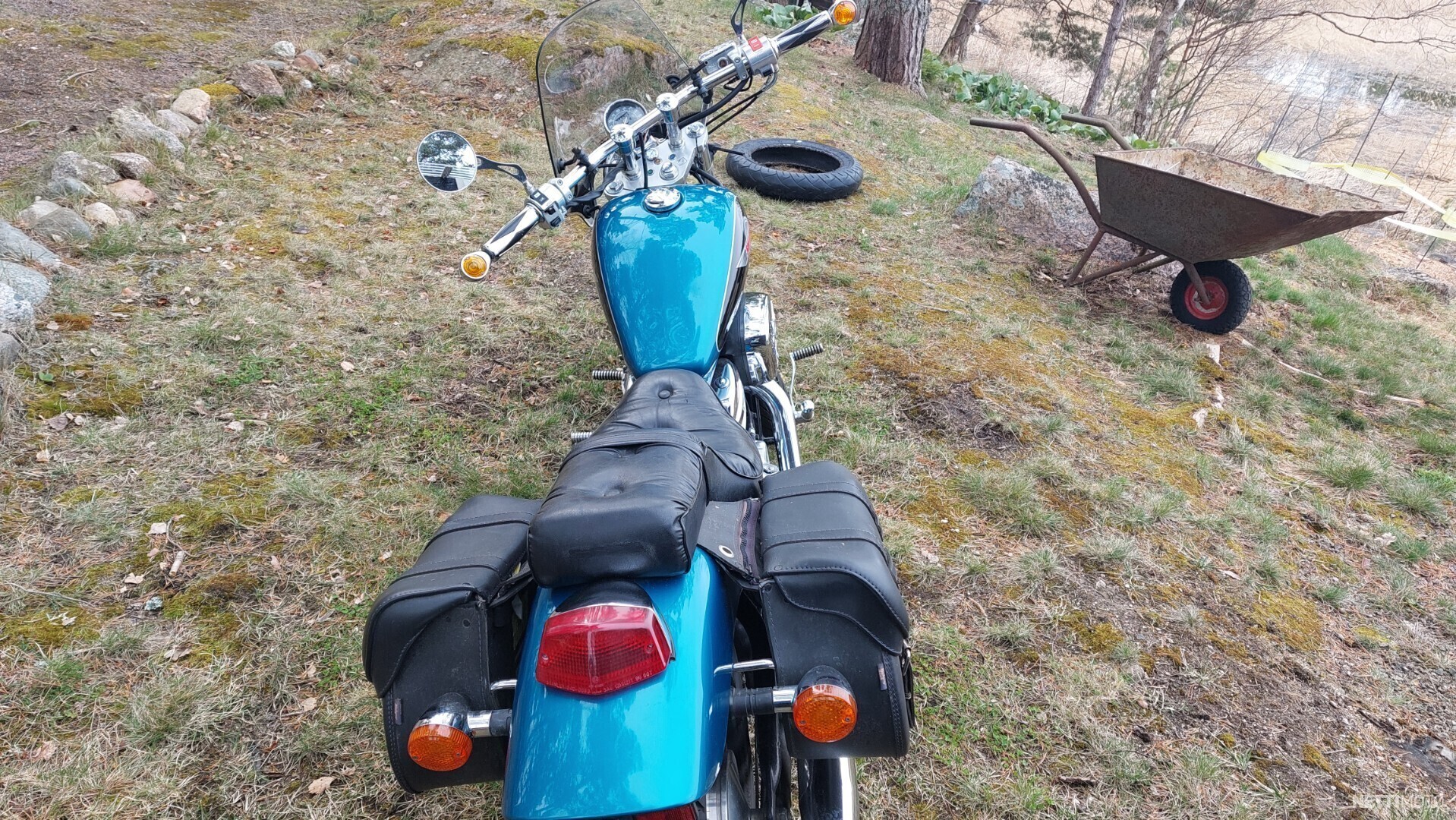4 / 8