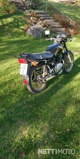 Suzuki GS