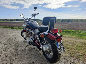 Suzuki Intruder