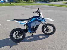 CFMOTO CX-5E