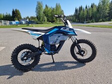 CFMOTO CX-5E