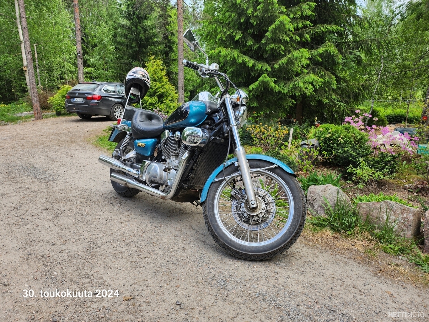 Kawasaki VN Keväällä huollettu mm. Kaasarin pesu, kytkin ja öljyt. 1 ...
