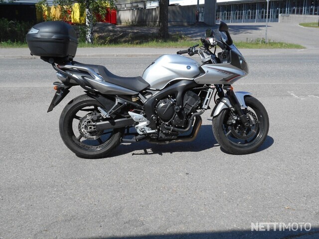 Yamaha FZ6-S