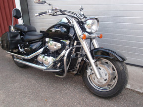 Suzuki Intruder