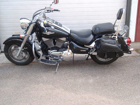 Suzuki Intruder