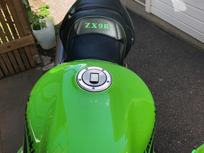 Kawasaki ZX-9R