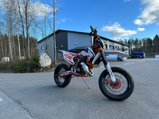 KTM 125
