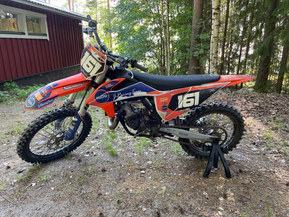 KTM 125