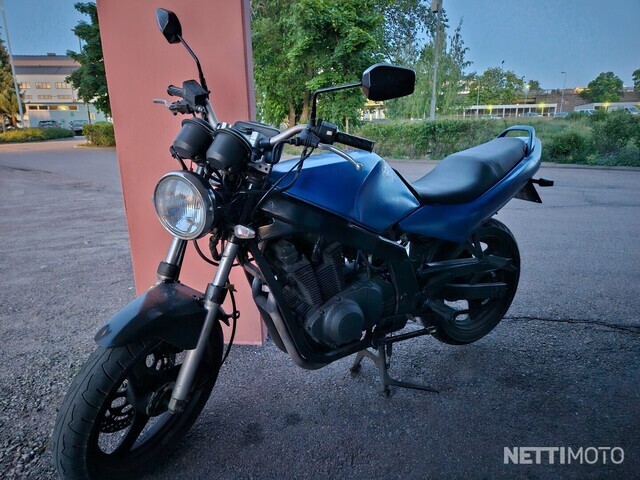 Suzuki GS