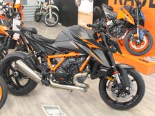 KTM 1390 Super Duke R