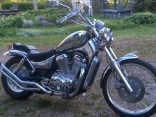 Suzuki Intruder