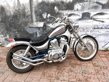Suzuki Intruder