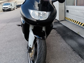 Kawasaki ZX-9R