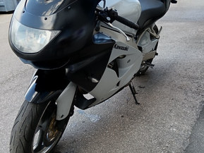 Kawasaki ZX-9R