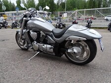 Suzuki Intruder
