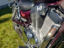 Suzuki Intruder