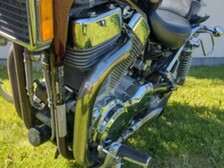 Suzuki Intruder
