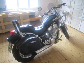 Suzuki Intruder