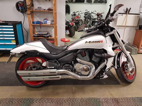 Suzuki Intruder