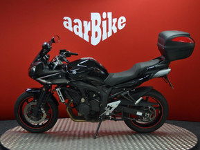 Yamaha FZ6-S